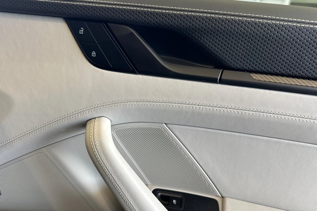 2022 Porsche 992 GT3 - Image 18 of 21