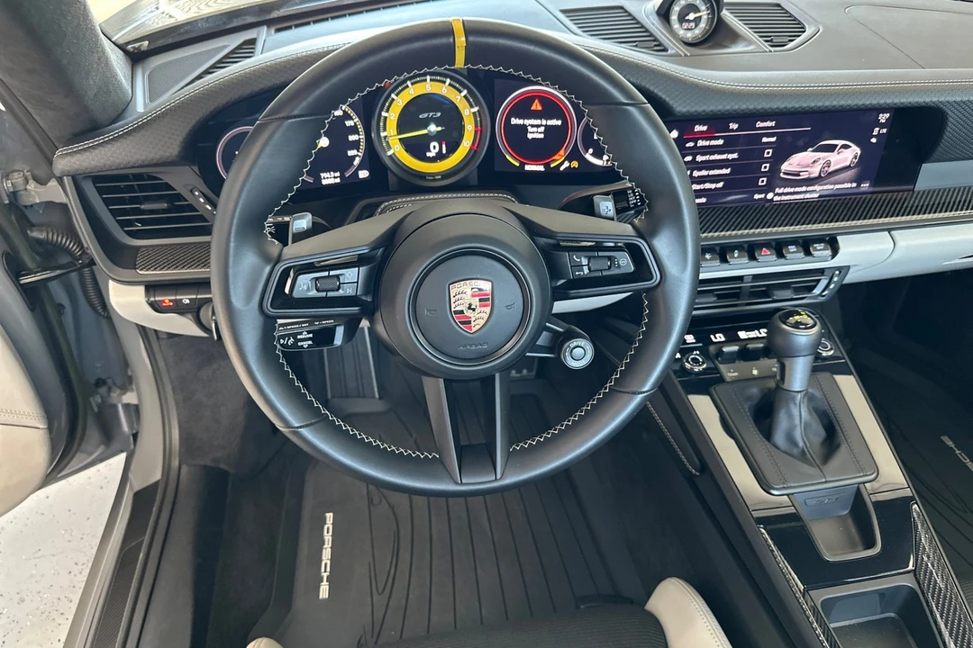 2022 Porsche 992 GT3 - Image 15 of 21