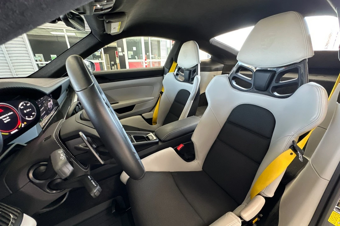 2022 Porsche 992 GT3 - Image 5 of 21