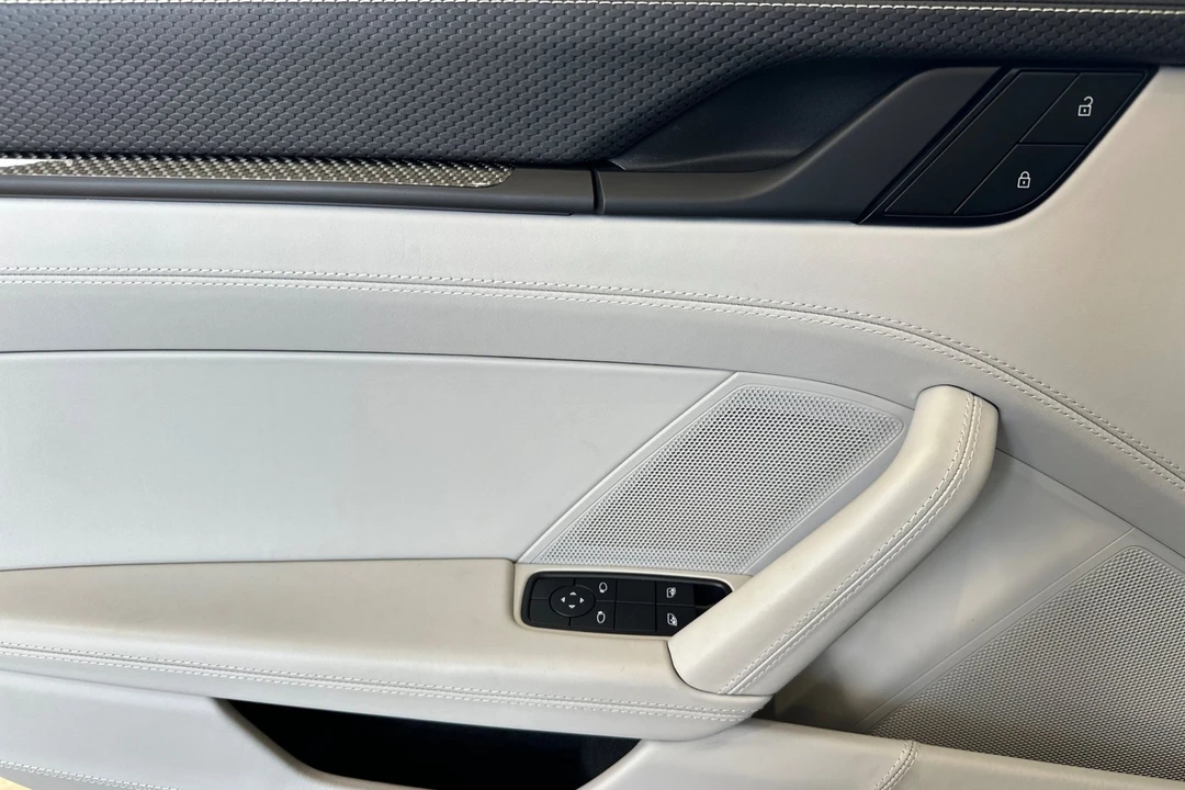 2022 Porsche 992 GT3 - Image 12 of 21