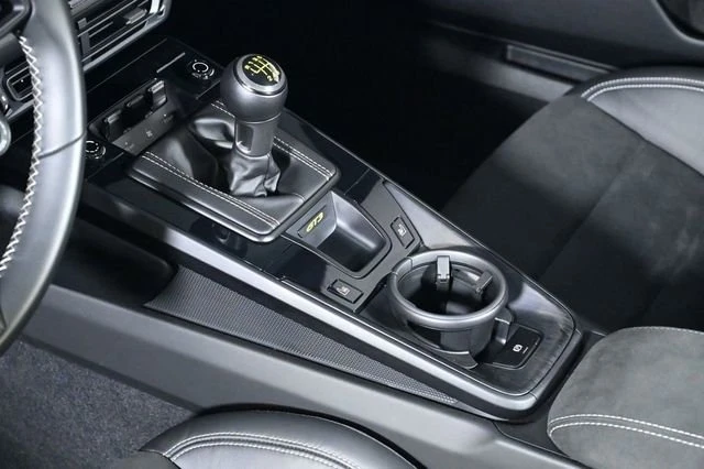 2022 Porsche 992 GT3 - Image 16 of 20