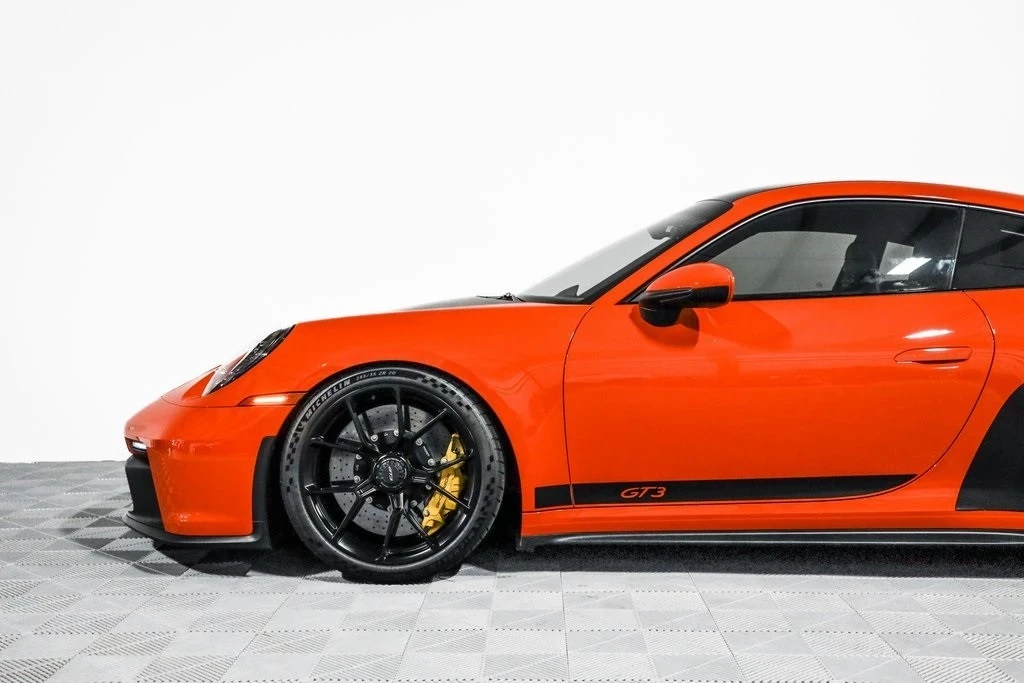 2022 Porsche 992 GT3 - Image 16 of 21