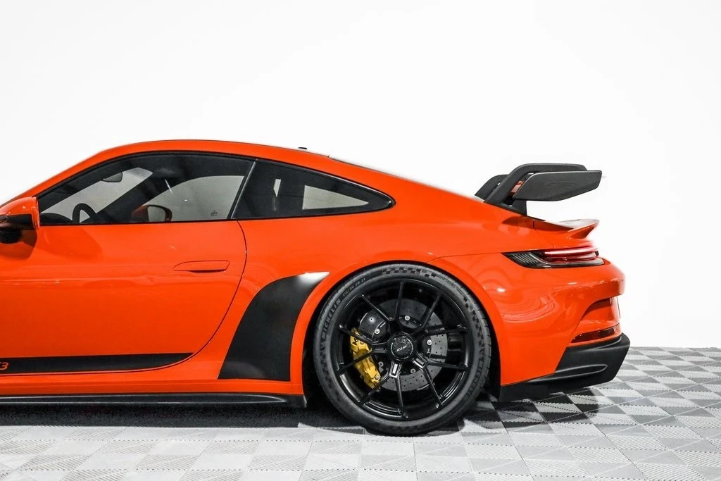 2022 Porsche 992 GT3 - Image 17 of 21