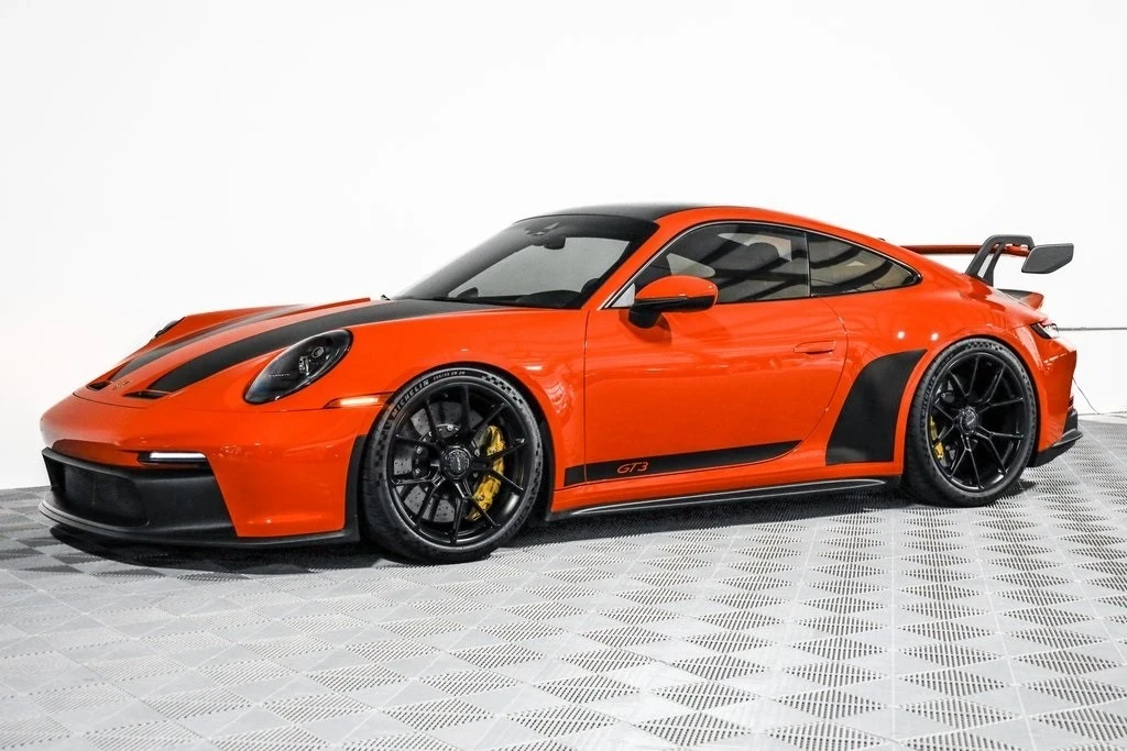 2022 Porsche 992 GT3 - Image 18 of 21