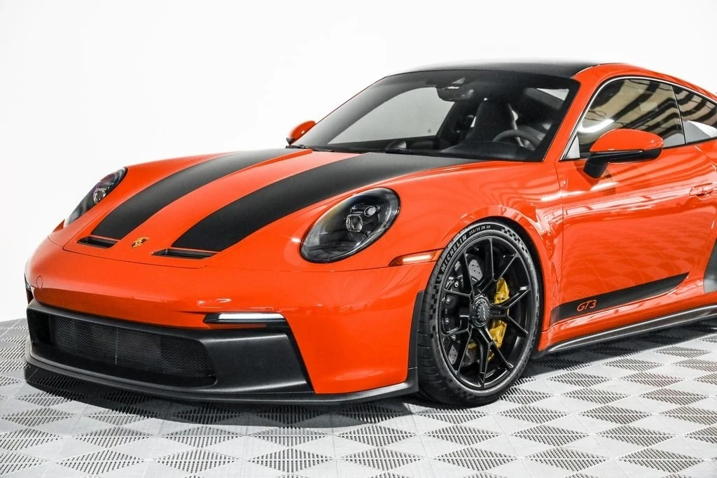 2022 Porsche 992 GT3 - Image 19 of 21