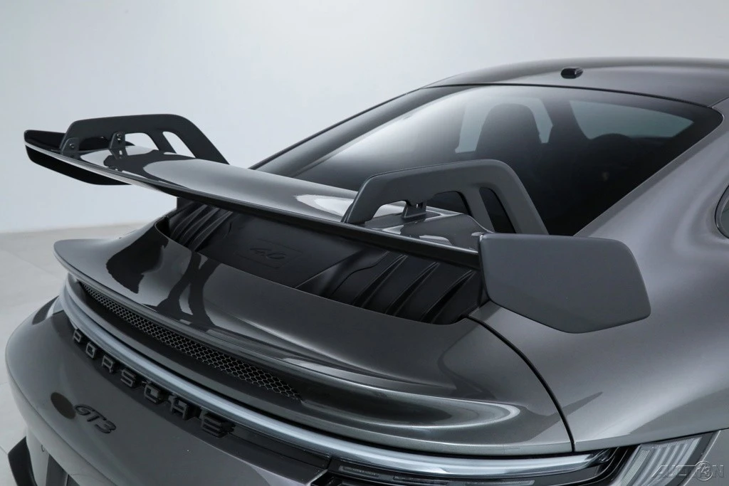 2022 Porsche 992 GT3 - Image 15 of 21