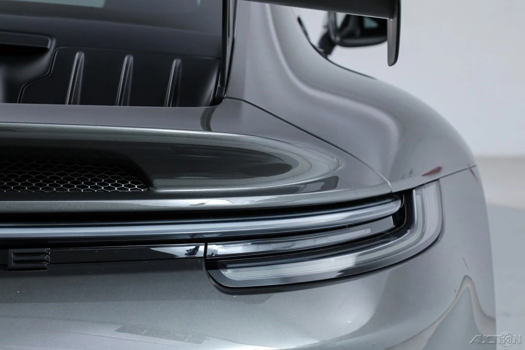 2022 Porsche 992 GT3 - Image 16 of 21