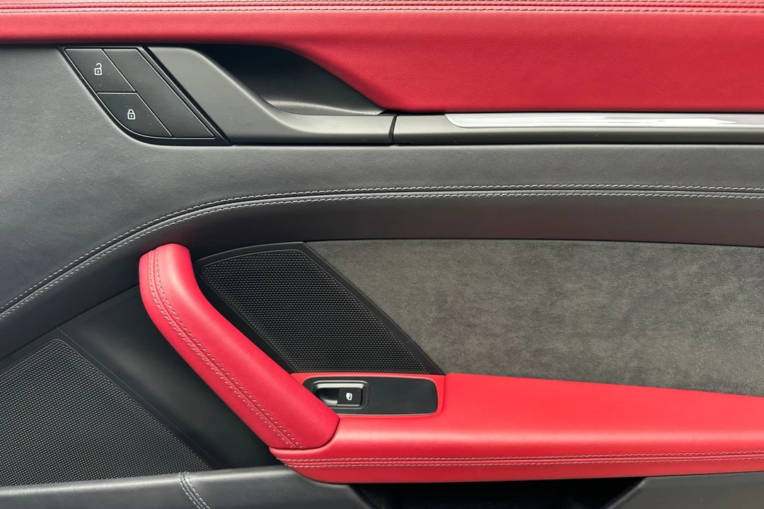 2022 Porsche 992 GT3 - Image 18 of 21
