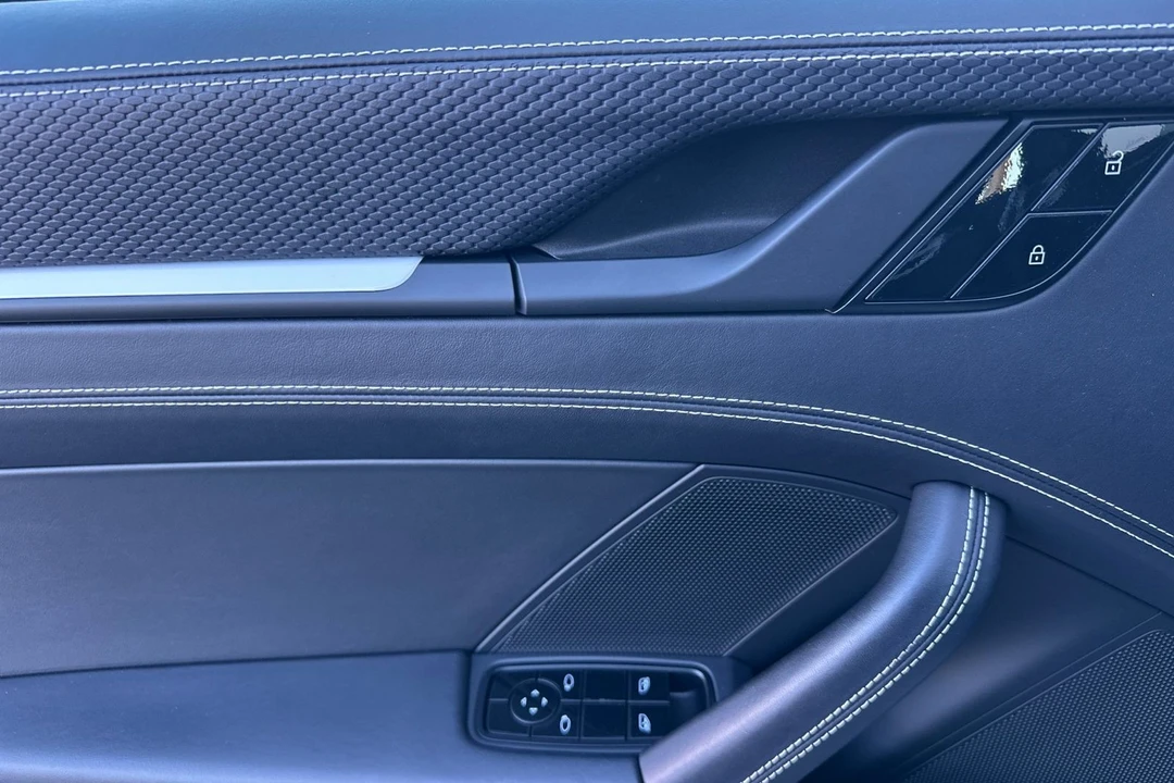 2022 Porsche 992 GT3 - Image 12 of 21