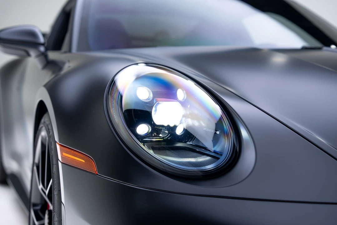 2022 Porsche 992 GT3 - Image 12 of 31