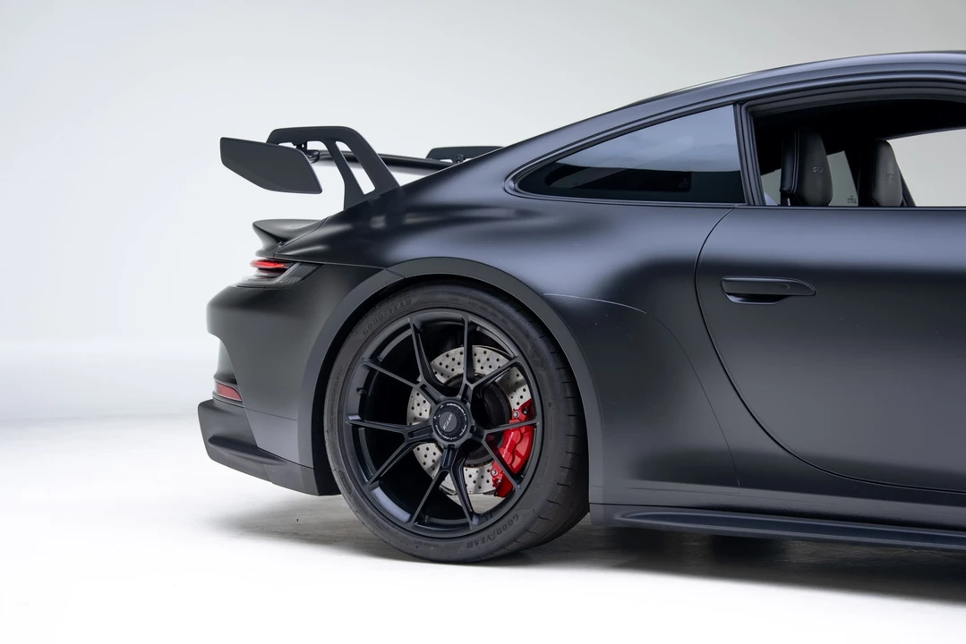 2022 Porsche 992 GT3 - Image 22 of 31