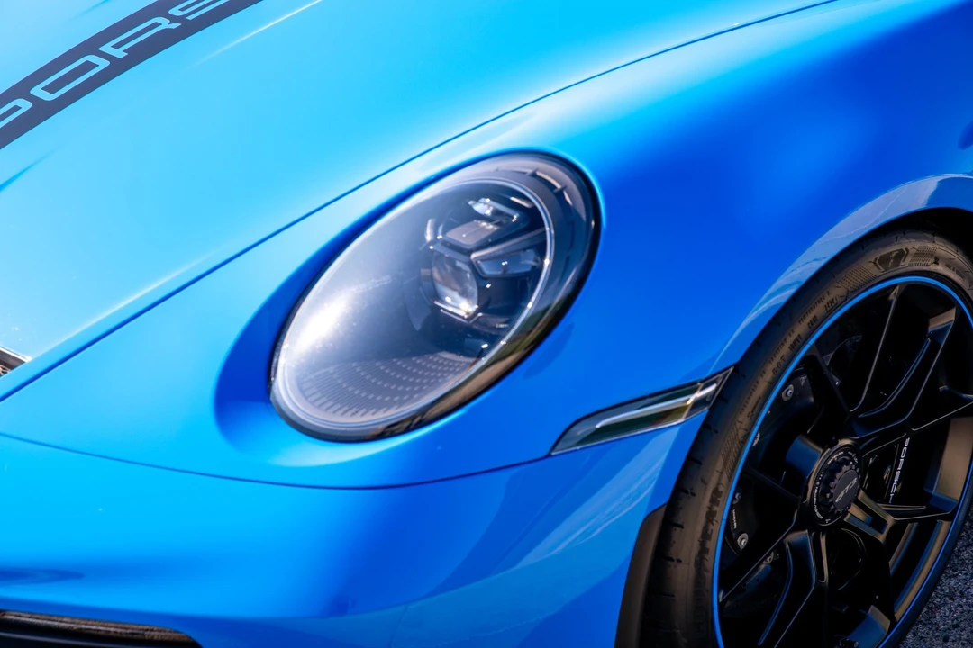 2022 Porsche 992 GT3 - Image 18 of 21
