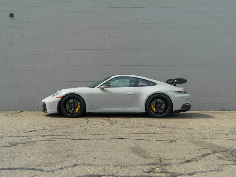 2022 Porsche 992 GT3 - Image 2 of 5