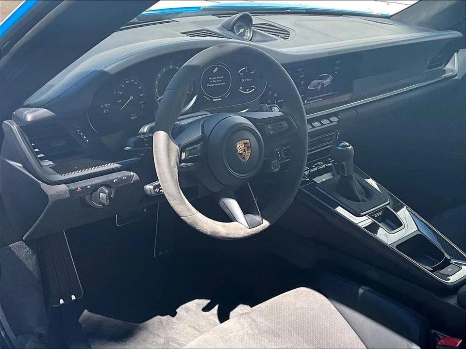 2022 Porsche 992 GT3 - Image 4 of 5