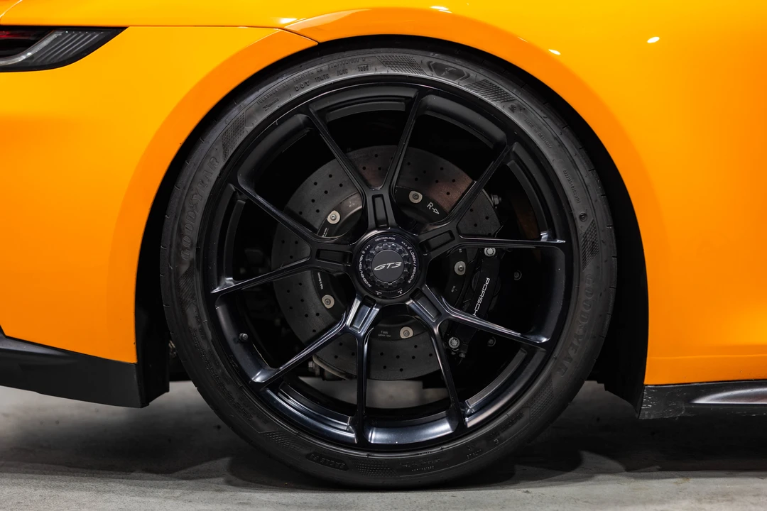 2022 Porsche 992 GT3 - Image 14 of 31
