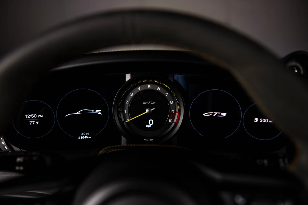2022 Porsche 992 GT3 - Image 23 of 31
