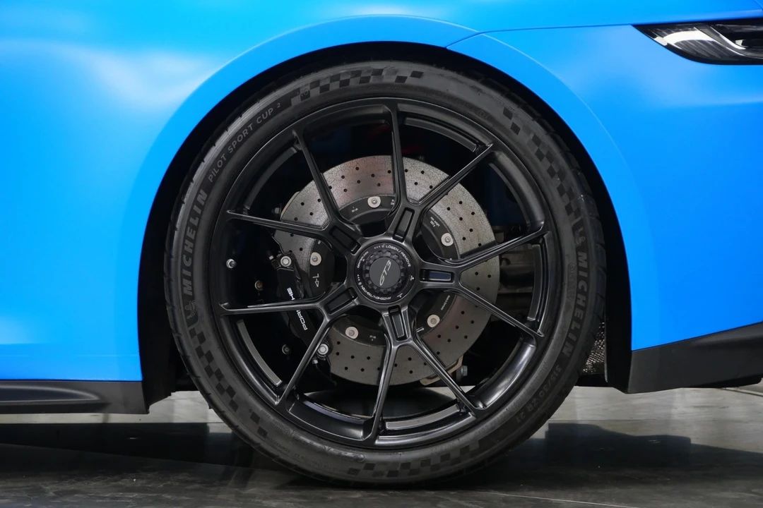2022 Porsche 992 GT3 - Image 11 of 21