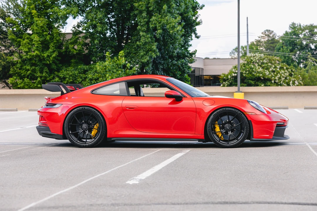 2022 Porsche 992 GT3 - Image 16 of 31