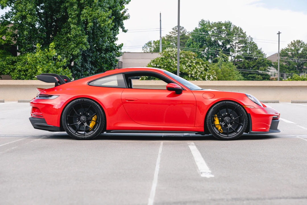 2022 Porsche 992 GT3 - Image 17 of 31