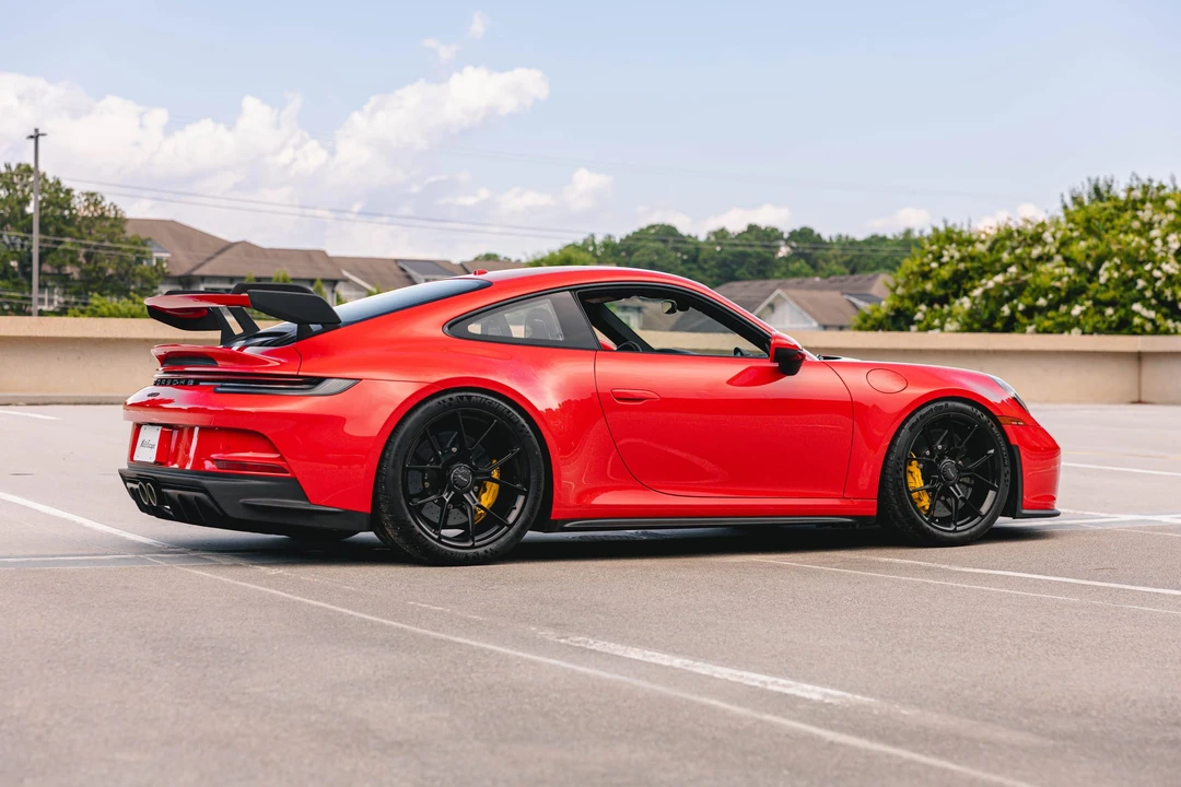 2022 Porsche 992 GT3 - Image 21 of 31