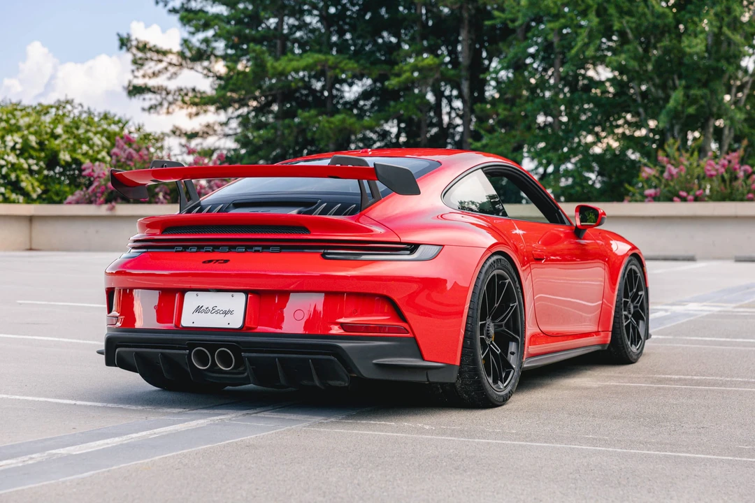 2022 Porsche 992 GT3 - Image 26 of 31