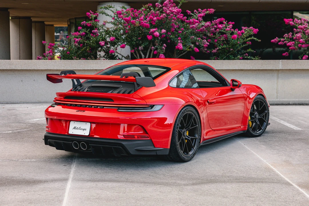 2022 Porsche 992 GT3 - Image 25 of 31