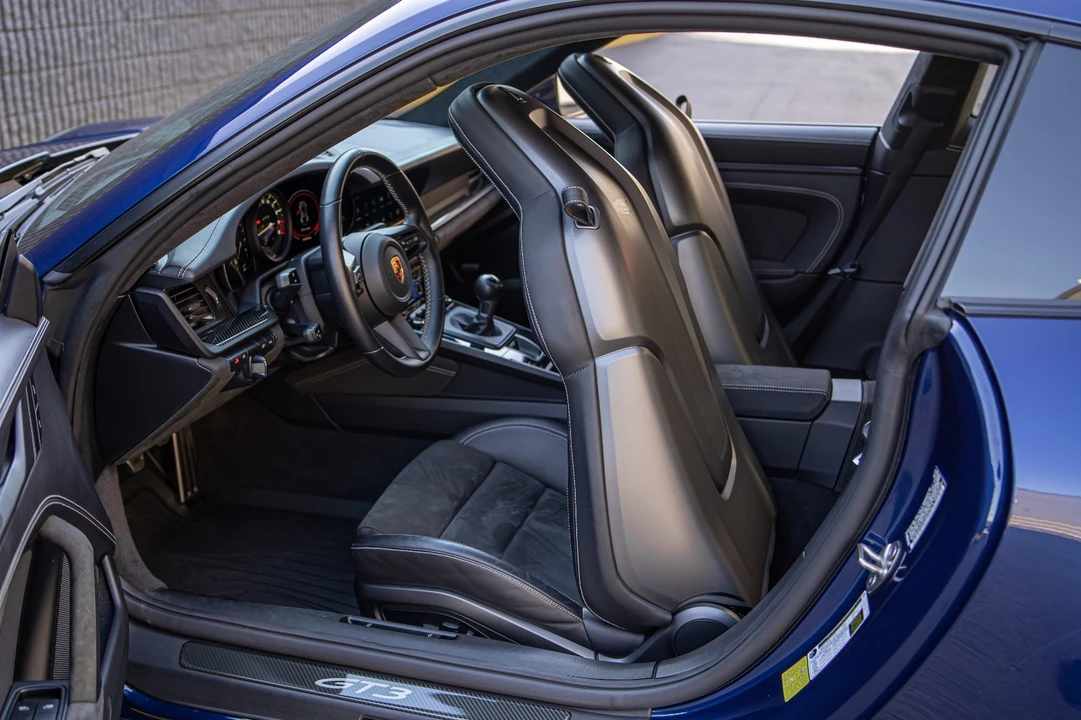 2022 Porsche 992 GT3 - Image 19 of 21