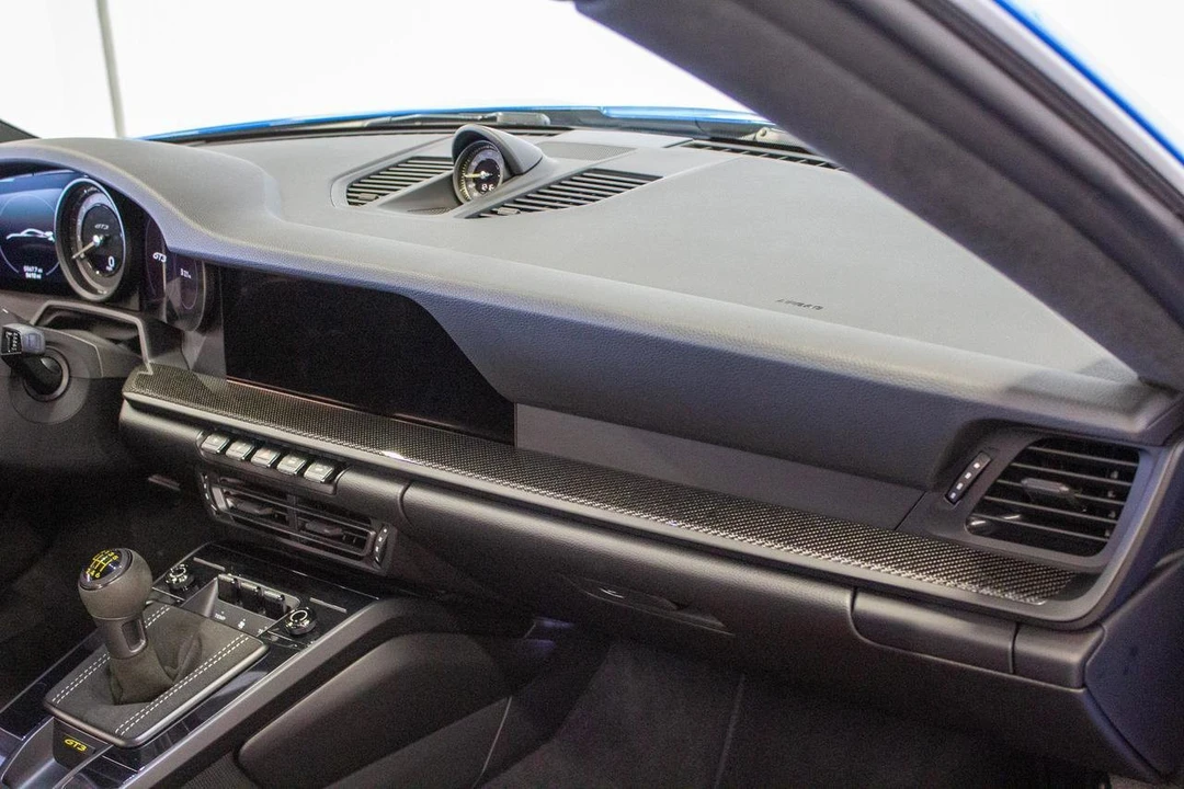 2022 Porsche - Image 22 of 31