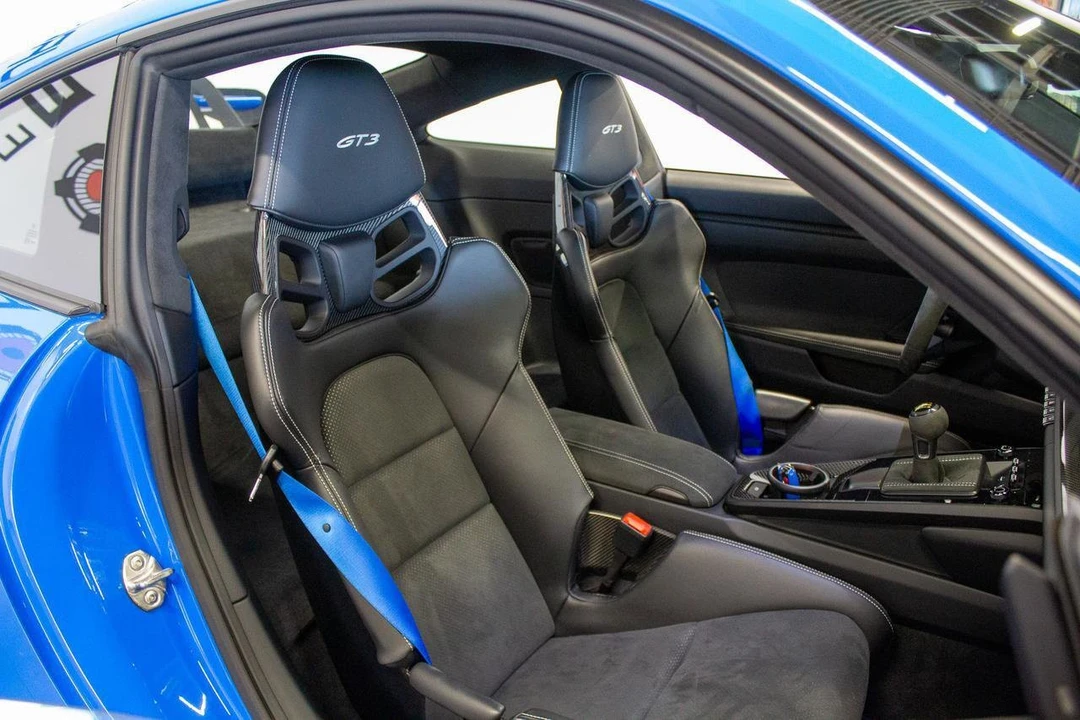 2022 Porsche - Image 26 of 31