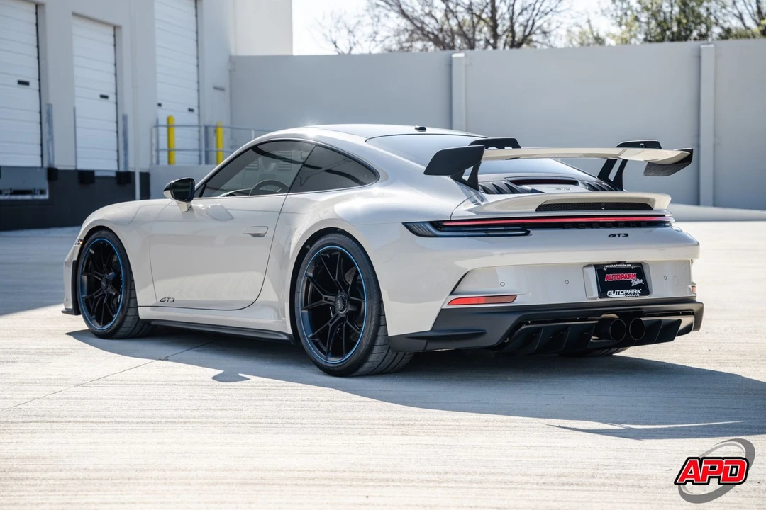 2022 Porsche 992 GT3 - Image 9 of 12