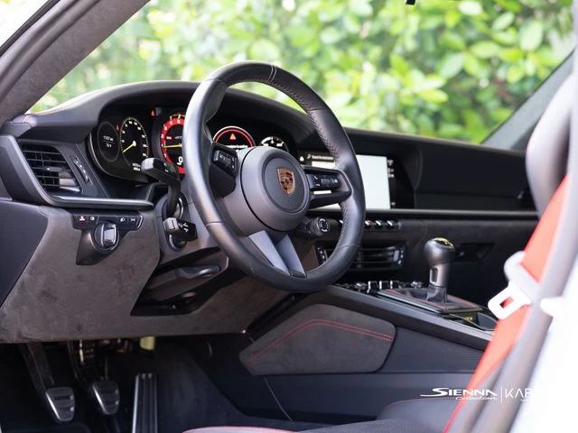 2022 Porsche 992 GT3 - Image 30 of 31