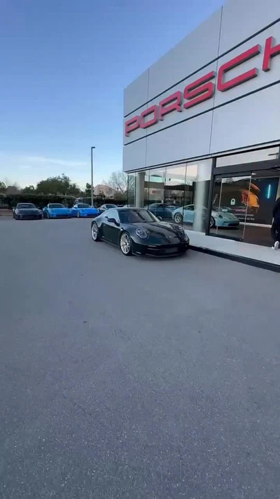 2022 Porsche 992 GT3 - Image 2 of 17