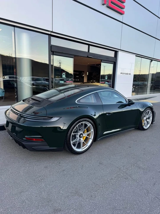 2022 Porsche 992 GT3 - Image 3 of 17