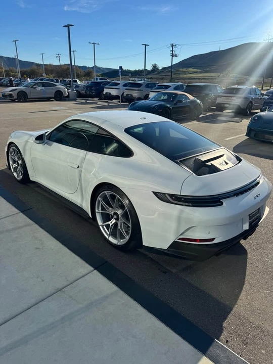 2022 Porsche 992 GT3 - Image 3 of 15