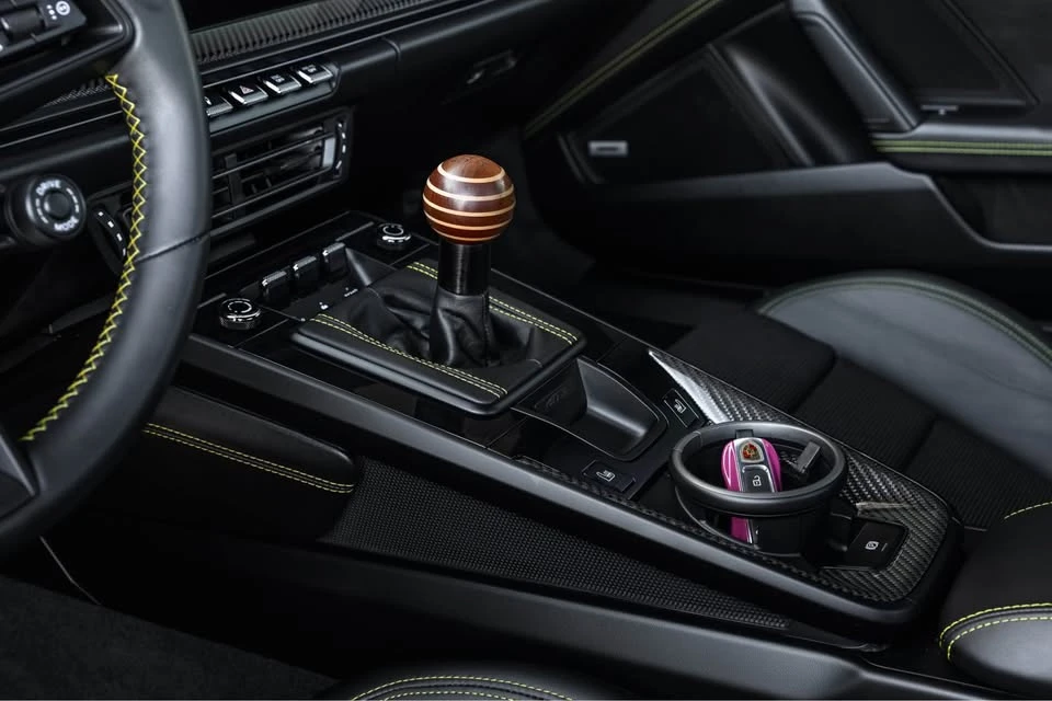 2022 Porsche 992 GT3 - Image 15 of 18