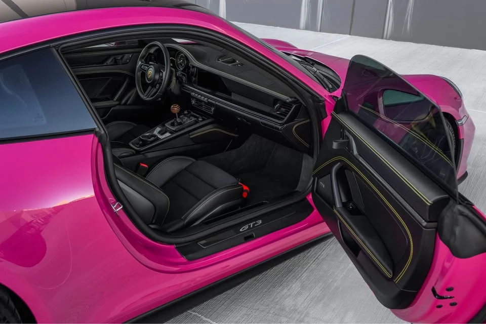 2022 Porsche 992 GT3 - Image 16 of 18