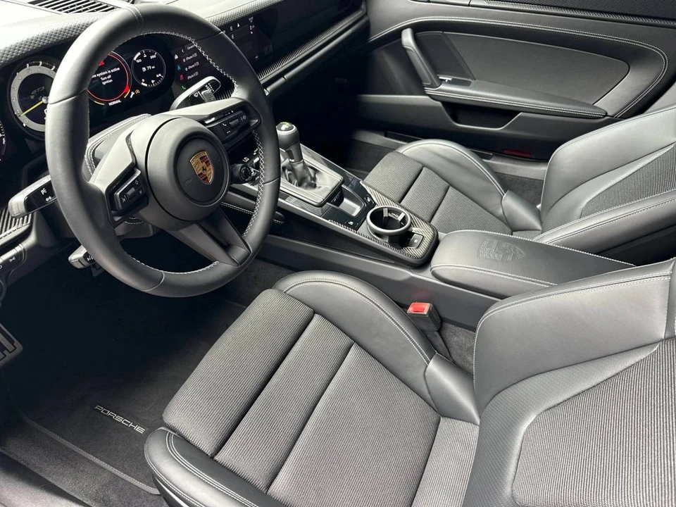 2022 Porsche 992 GT3 Touring - Image 4 of 5