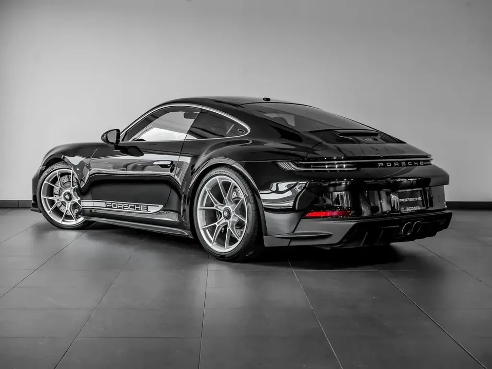 2022 Porsche 992 GT3 - Image 3 of 21