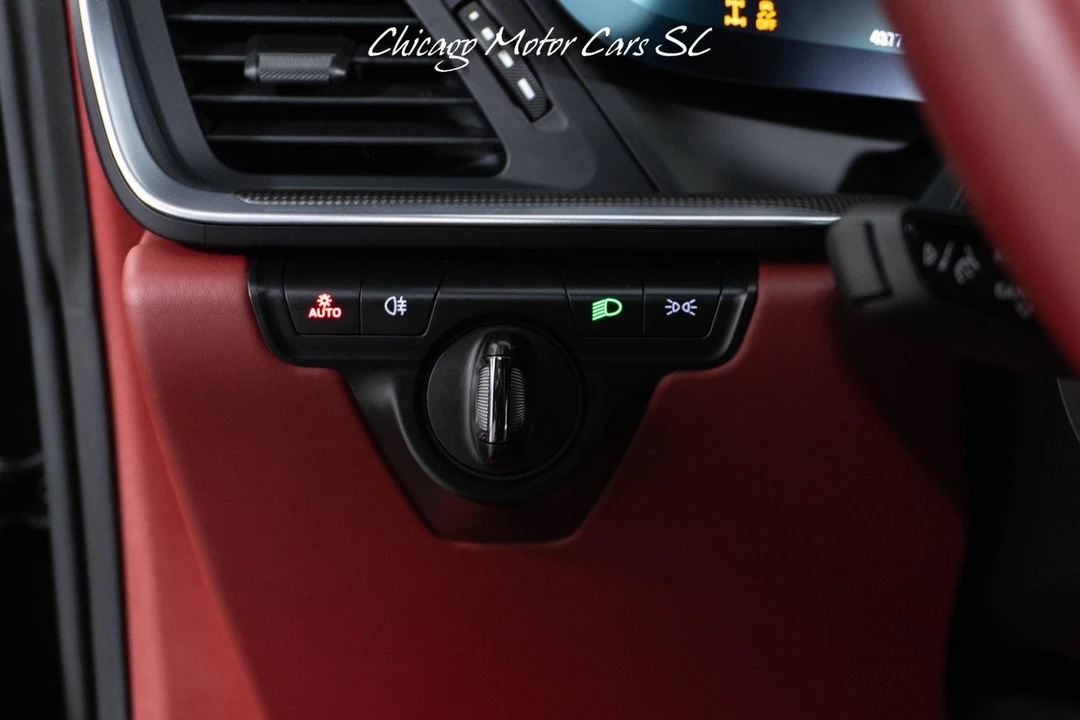 2022 Porsche 911 - Image 26 of 31