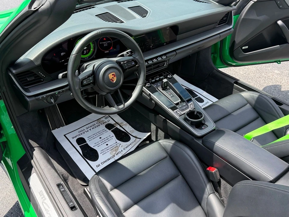 2022 Porsche 992 Carrera - Image 5 of 12