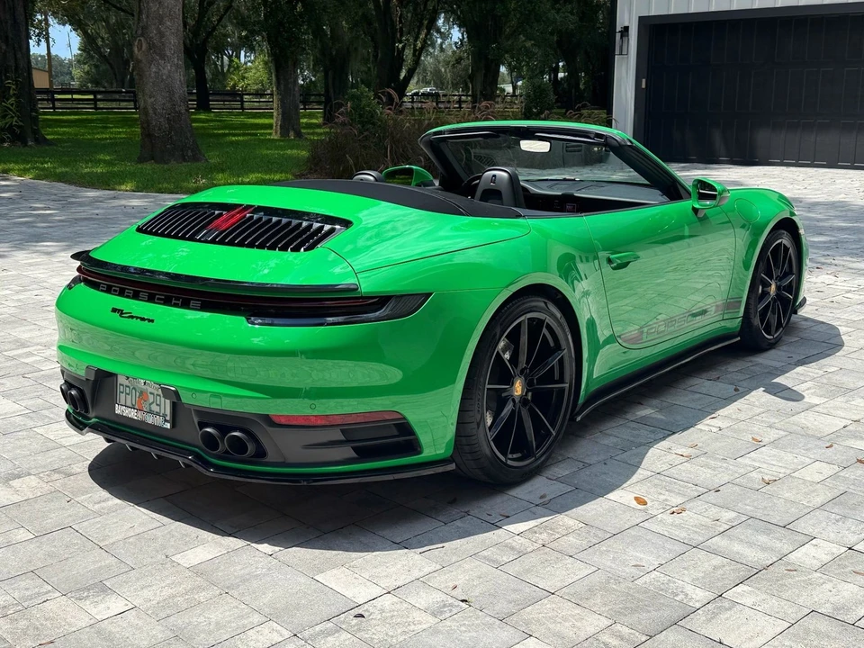 2022 Porsche 992 Carrera - Image 2 of 12