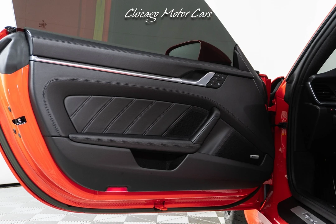2022 Porsche 992 Carrera - Image 19 of 21