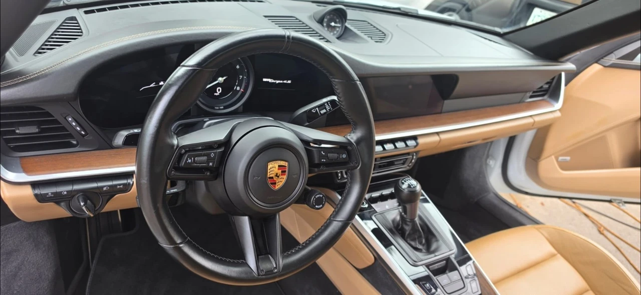 2022 Porsche 992 Targa 4 & 4S - Image 20 of 27