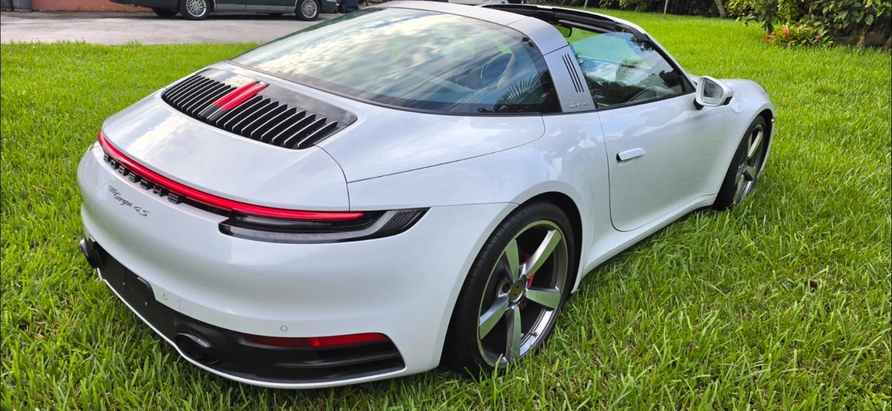 2022 Porsche 992 Targa 4 & 4S - Image 4 of 27