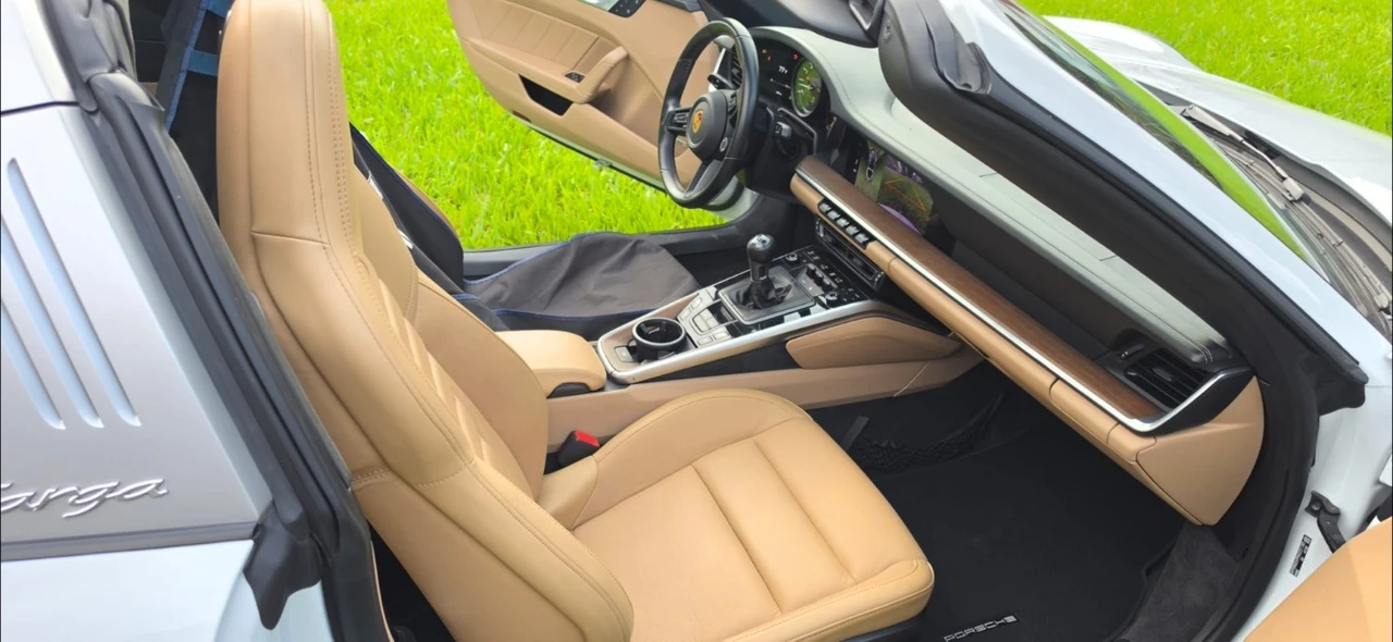 2022 Porsche 992 Targa 4 & 4S - Image 14 of 30
