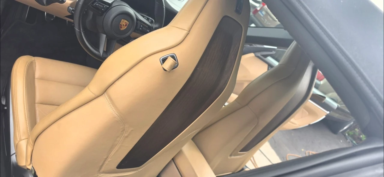 2022 Porsche 992 Targa 4 & 4S - Image 15 of 30