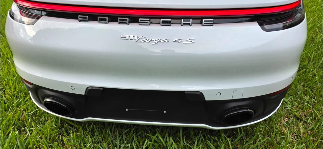 2022 Porsche 992 Targa 4 & 4S - Image 8 of 27