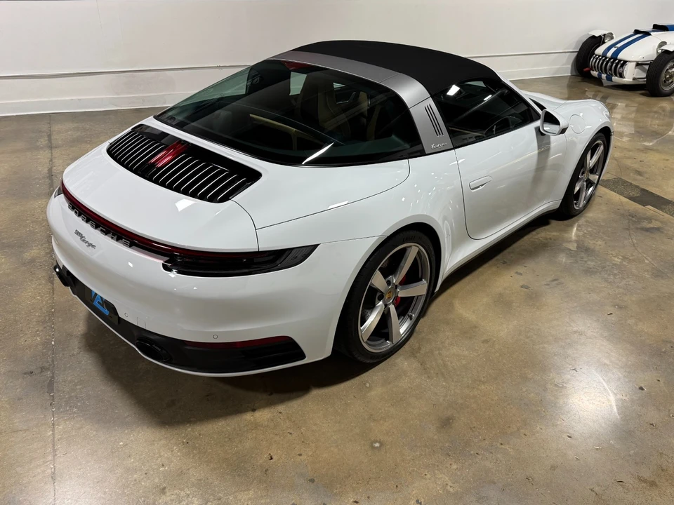 2022 Porsche 992 Targa 4 & 4S - Image 4 of 21