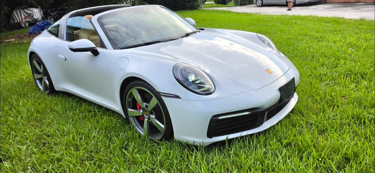 2022 Porsche 992 Targa 4 & 4S - Image 3 of 27
