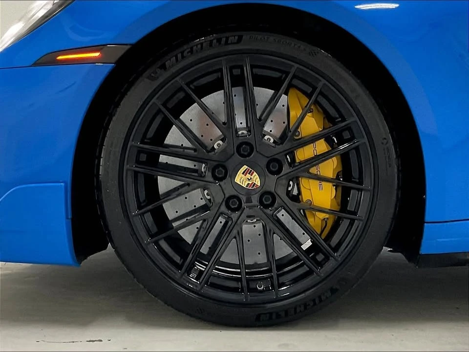 2022 Porsche 992 Turbo - Image 7 of 20